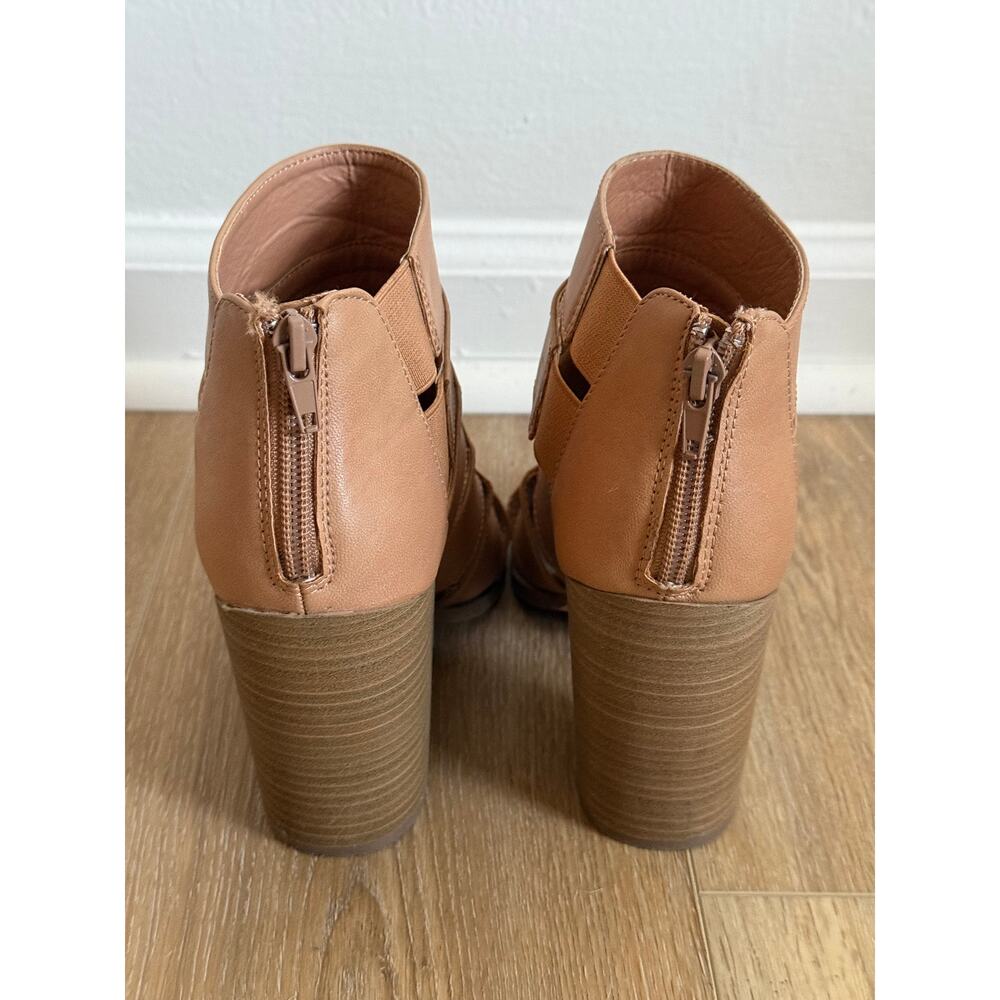 Report Tan Cutout Peep Toe Booties Block Heel Ankle Sandals Women’s Size 7 - Picture 2 of 5